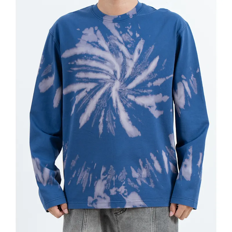 Blaues Langarm-T-Shirt mit Spiral-Tie-Dye-Effekt