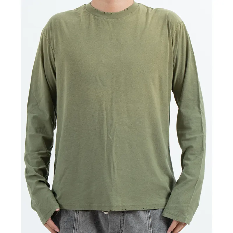 Olivgrünes Langarm-T-Shirt mit Distressed-Ausschnitt und Saum