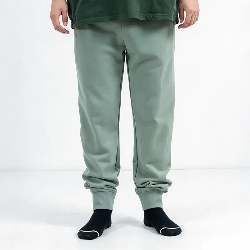 Salbeigrüne Joggerhose mit gerippten Knöchelbündchen